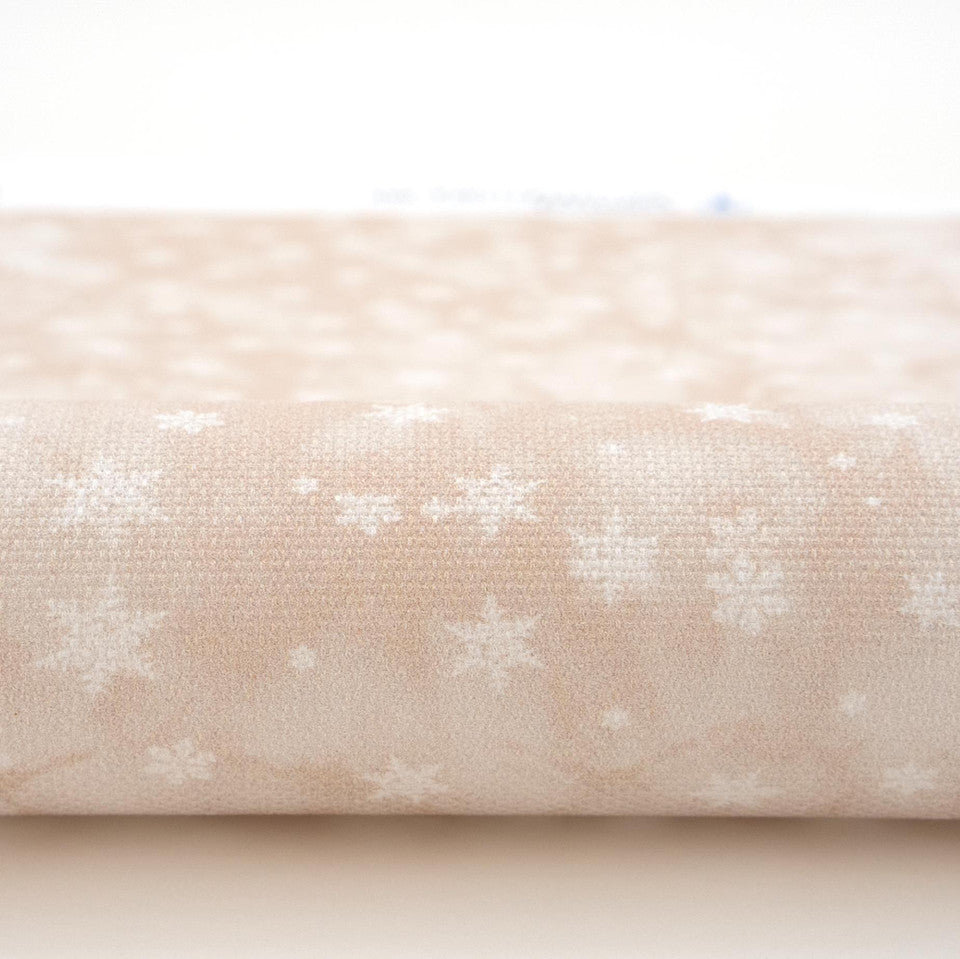 Evenweave - Tiny Neutral Snowflakes (28count)