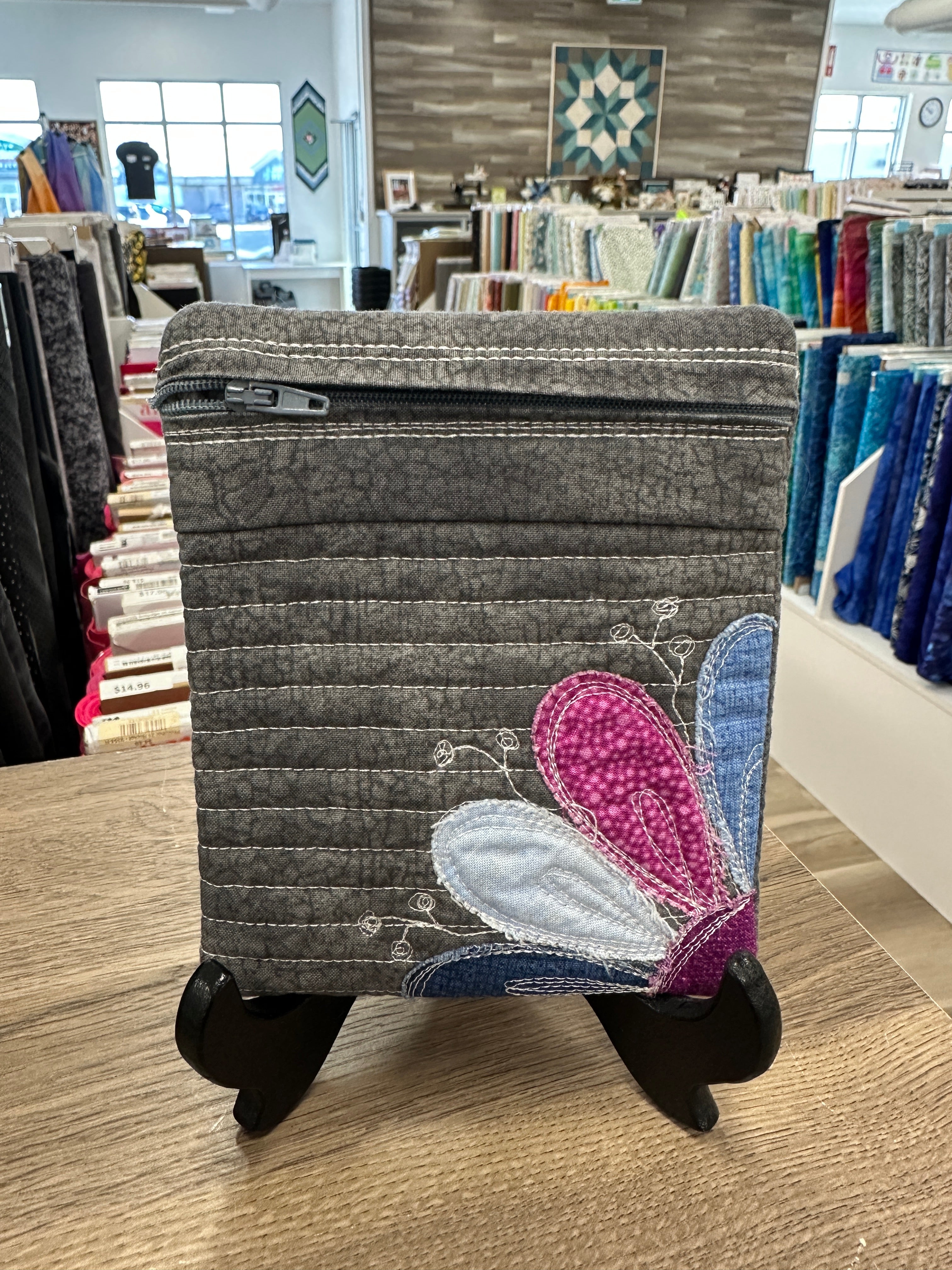 Machine Embroidery Zipper Pouch Class - Feb 4 Evening