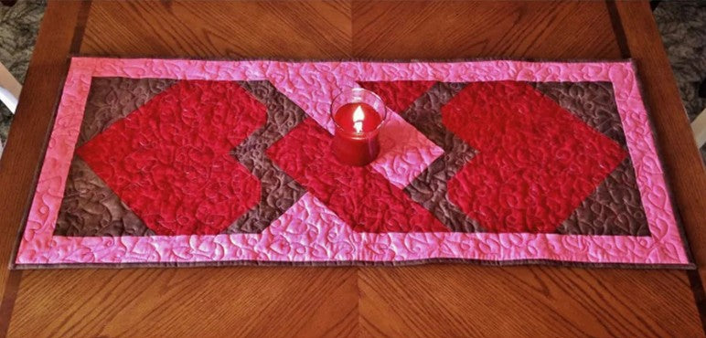 Cut Loose Press - Love Knot Table Runner