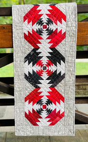 Cut Loose Press - Pineapple Popout Table Runner