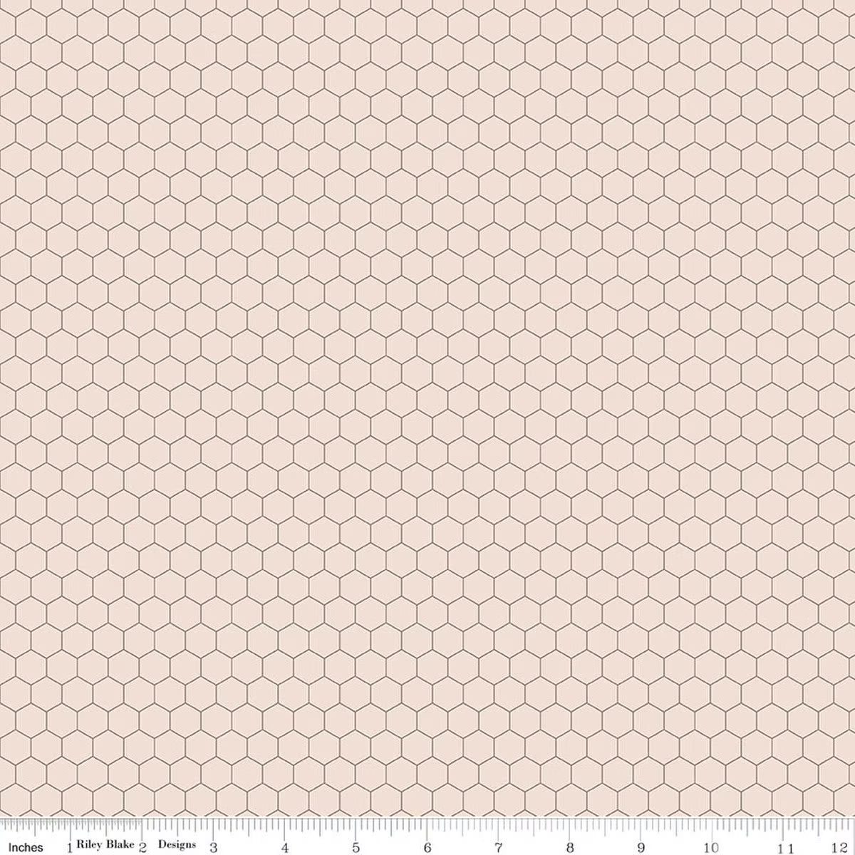 FQ-Farmers Daughter Chicken Wire Background Rustic
