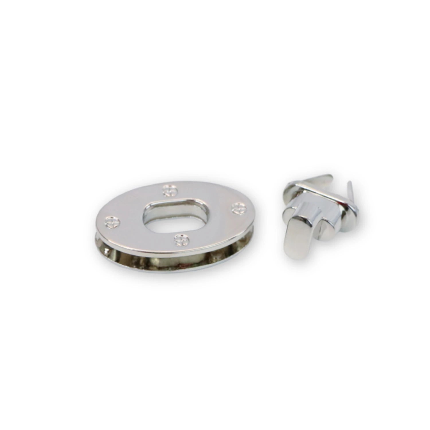 Medium Classic Turn Lock Nickel