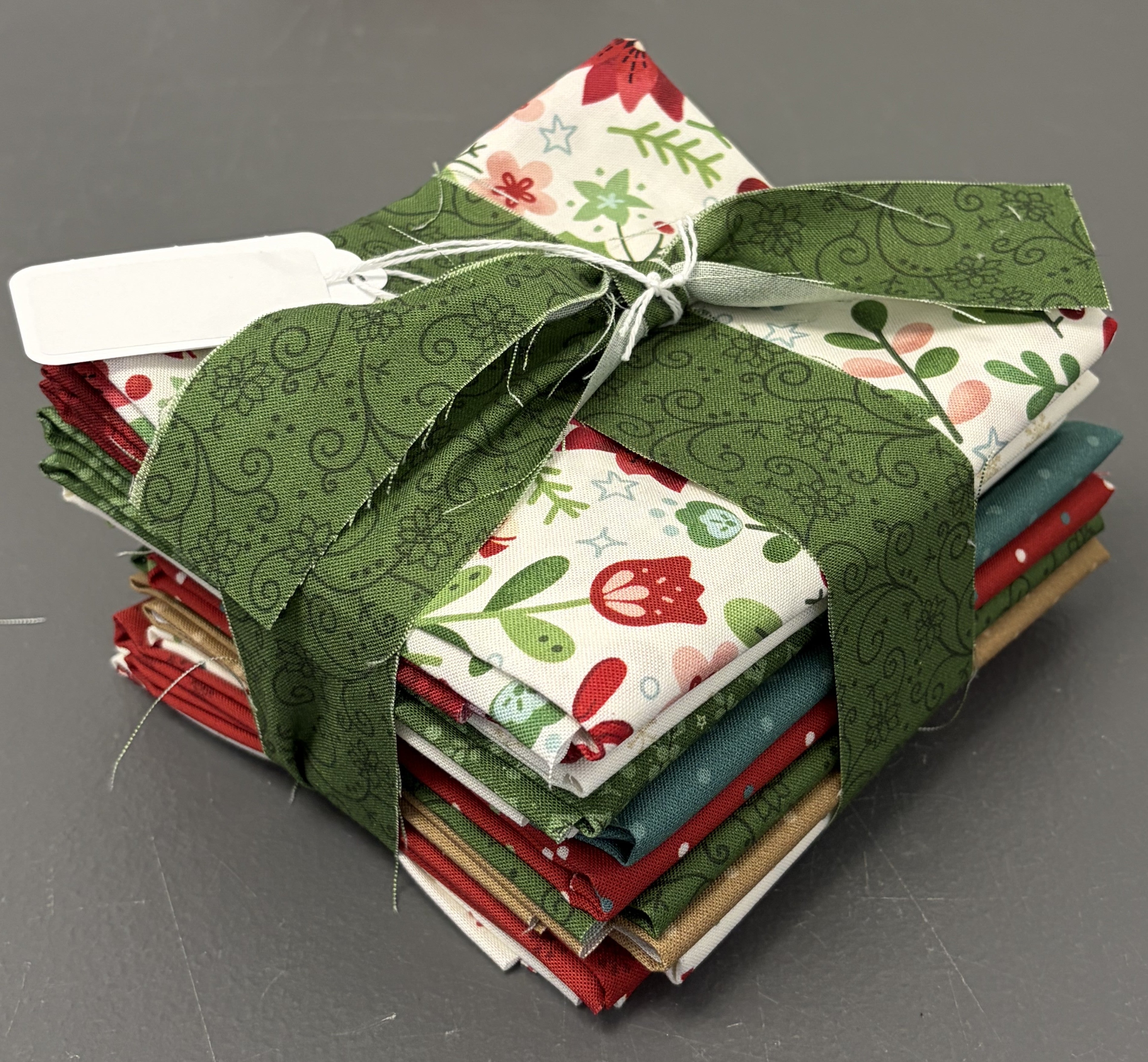 Peppermint & Pine Fabric Bundle (13FQ)