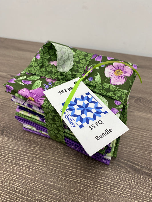 Plum Petals Fat Quarter Bundle (15FQ)