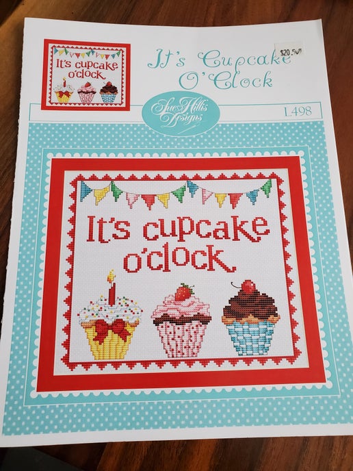 Sue Hillis Designs - It's Cupcake O'Clock