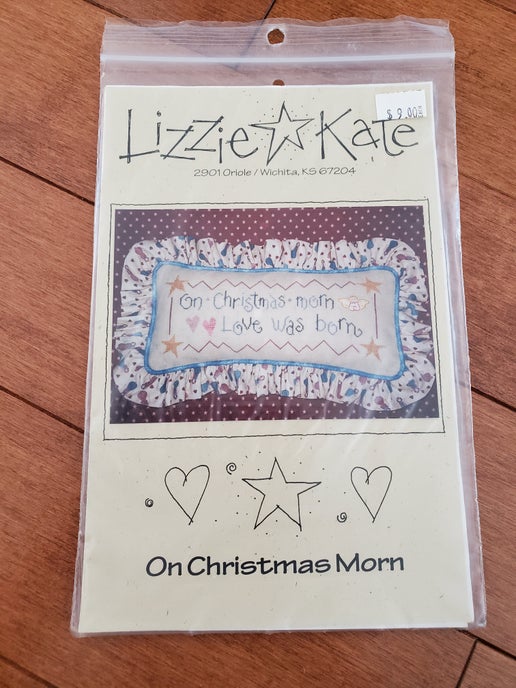 Lizzie Kate - On Christmas Morn