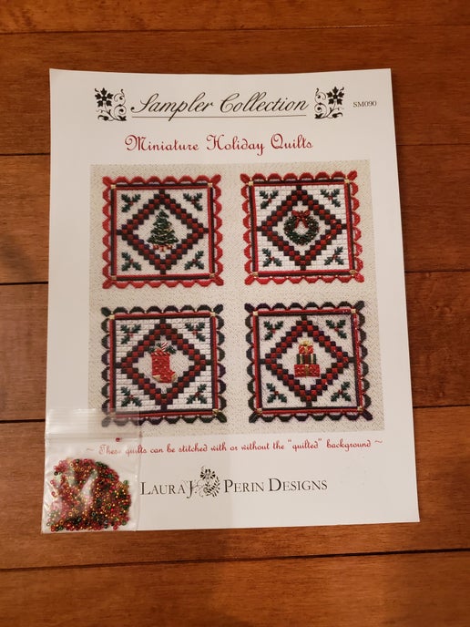 Laura J Perin Designs - Miniature Holiday Quilts